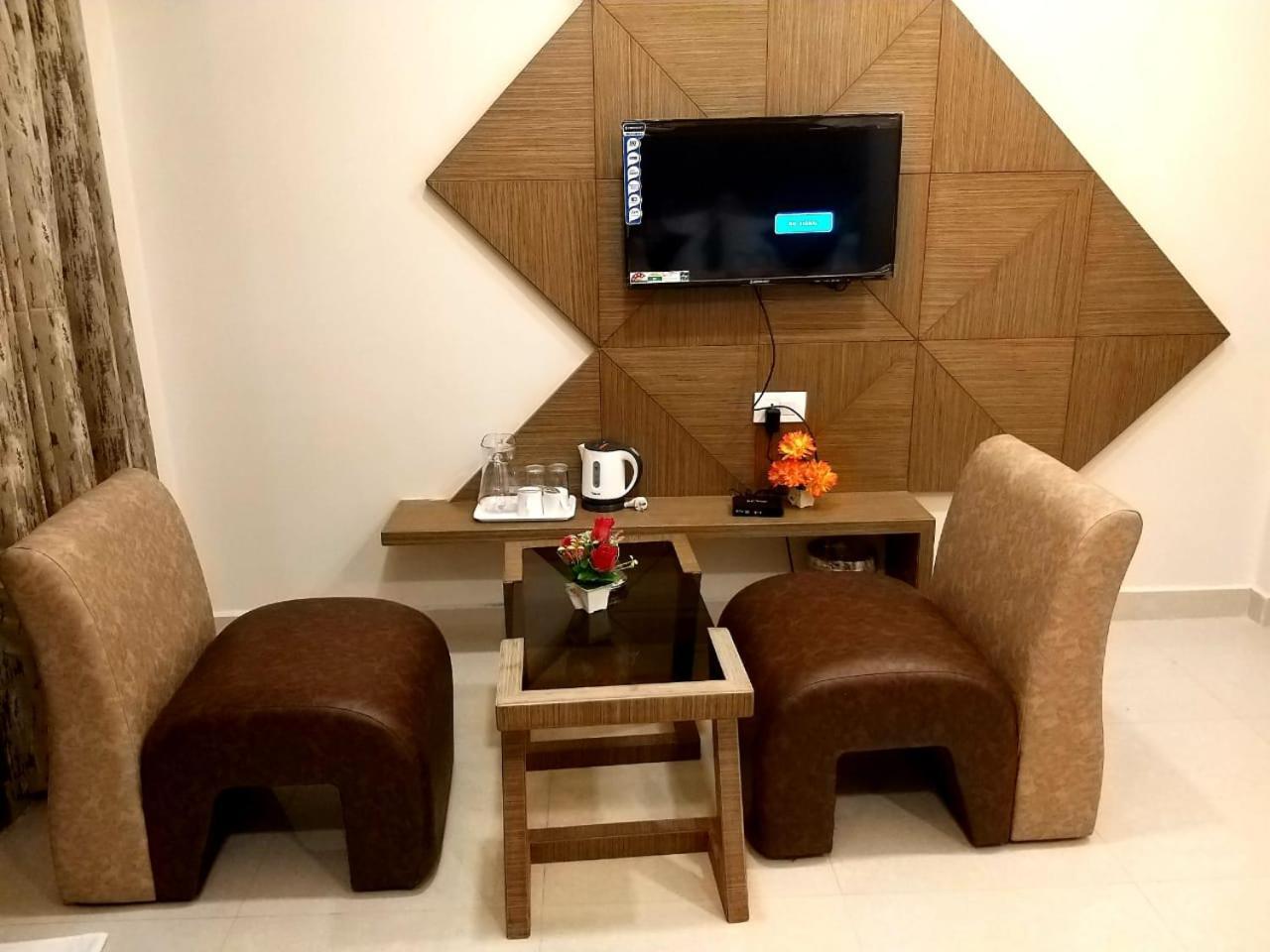 Grand Elegant Hotel Chennai Eksteriør billede