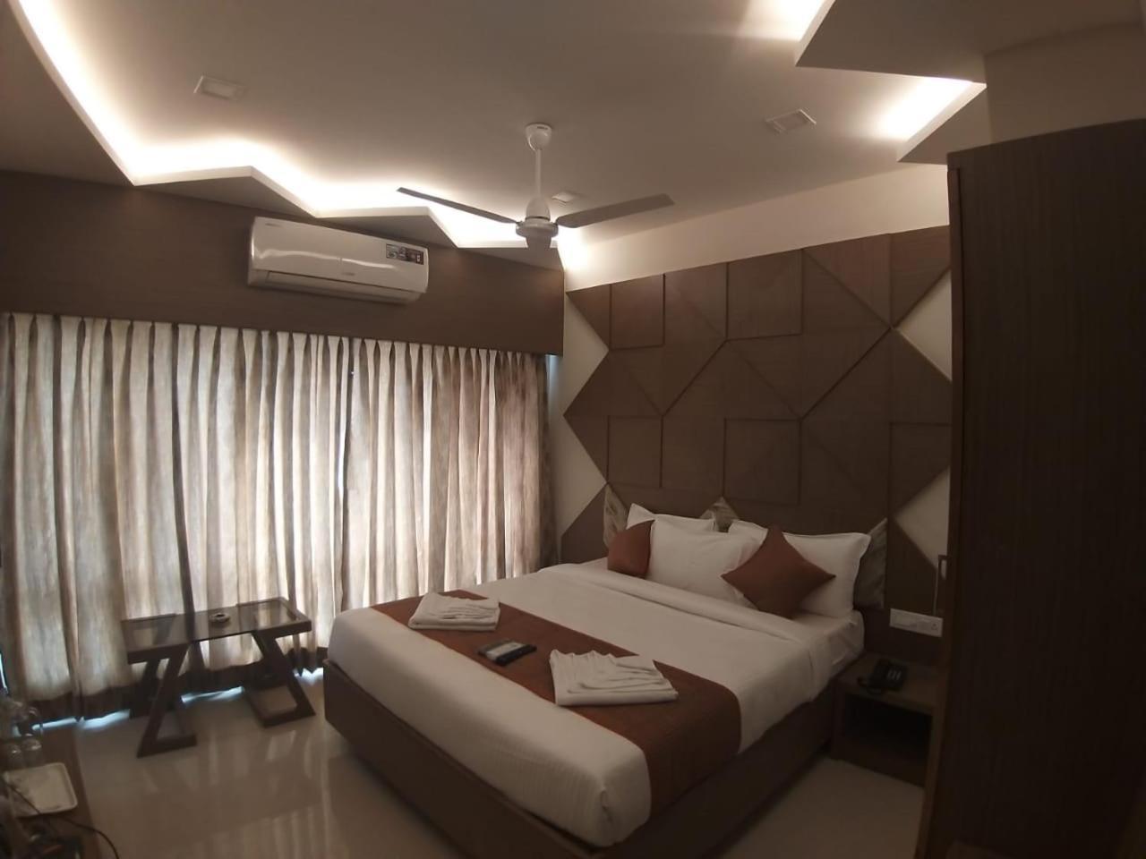 Grand Elegant Hotel Chennai Eksteriør billede