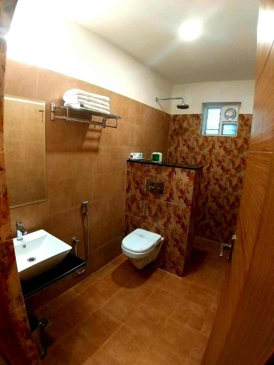 Grand Elegant Hotel Chennai Eksteriør billede